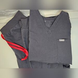 FIGS Women’s Scrub Set L Catarina Top + Jogger Pants